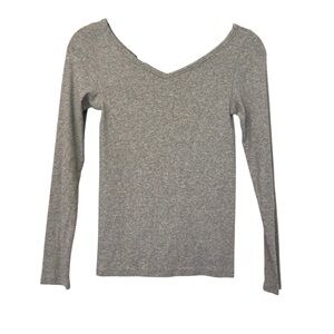Everlane Ribbed V-Neck Long Sleeve Fitted Shirt Gray